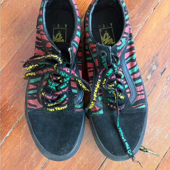 Limited Edition Vans - Picture 1 of 3